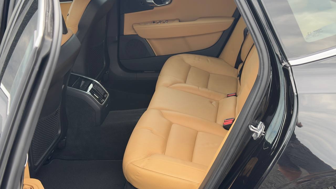 VOLVO S90 T5 MOMENTUM 2017