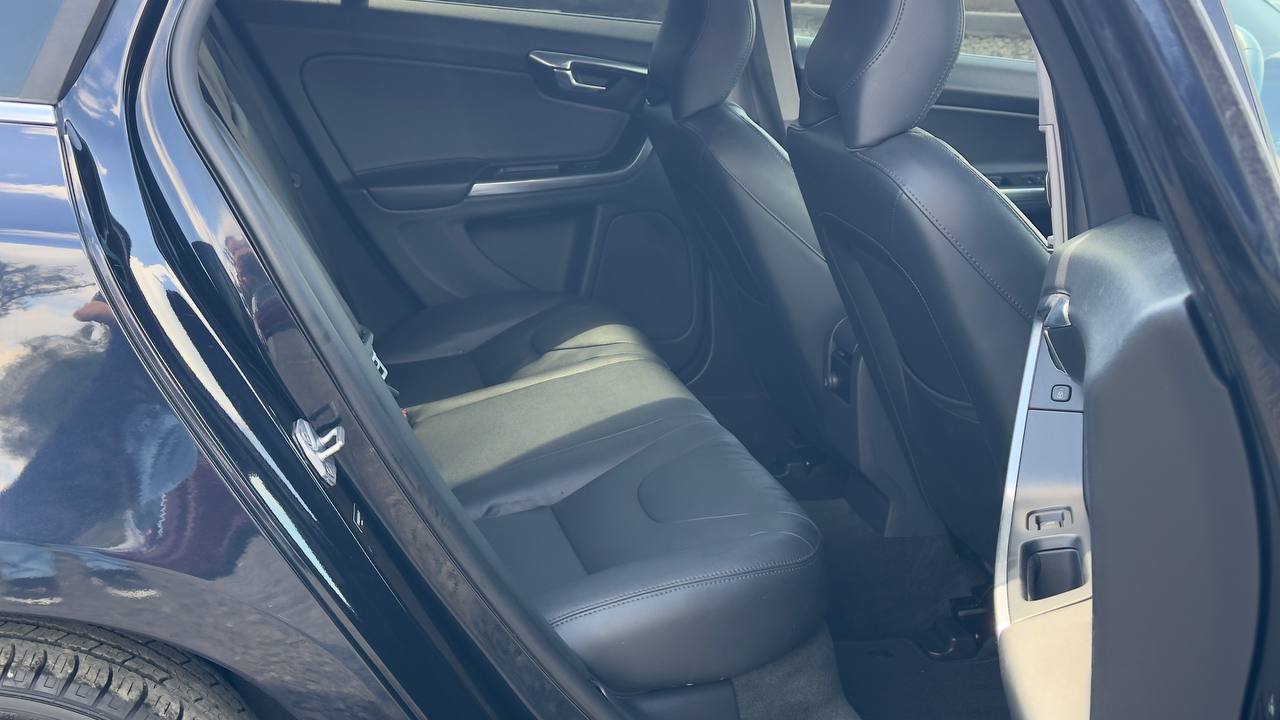 VOLVO V60 T5 PREMIER 2015