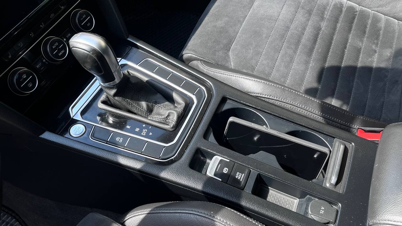 VOLKSWAGEN PASSAT 2018