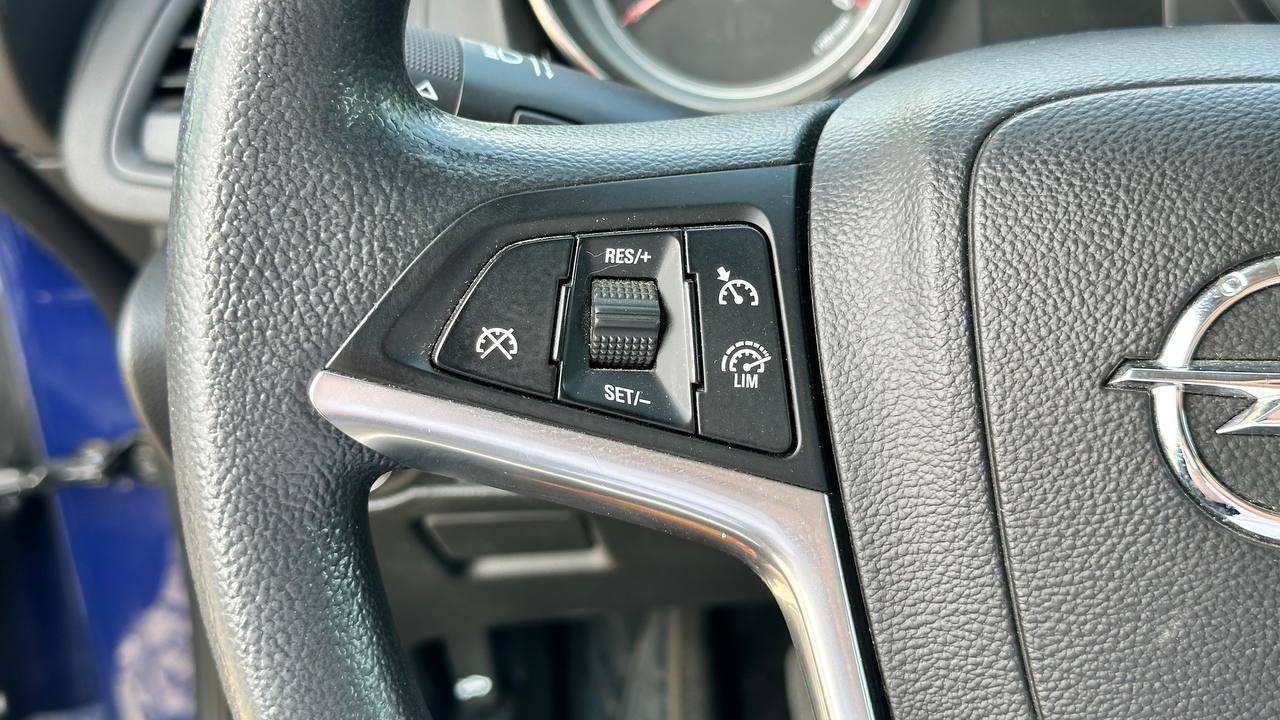 OPEL ASTRA J 2015