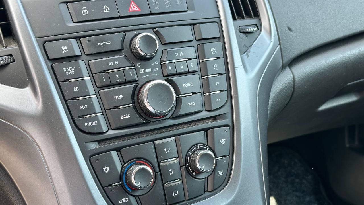 OPEL ASTRA J 2015
