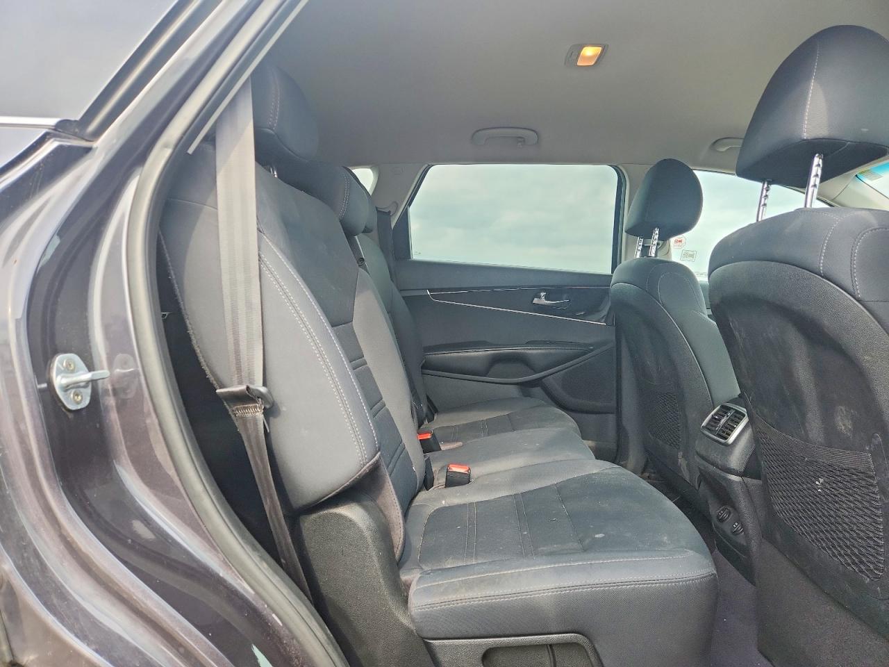 KIA SORENTO LX 2018