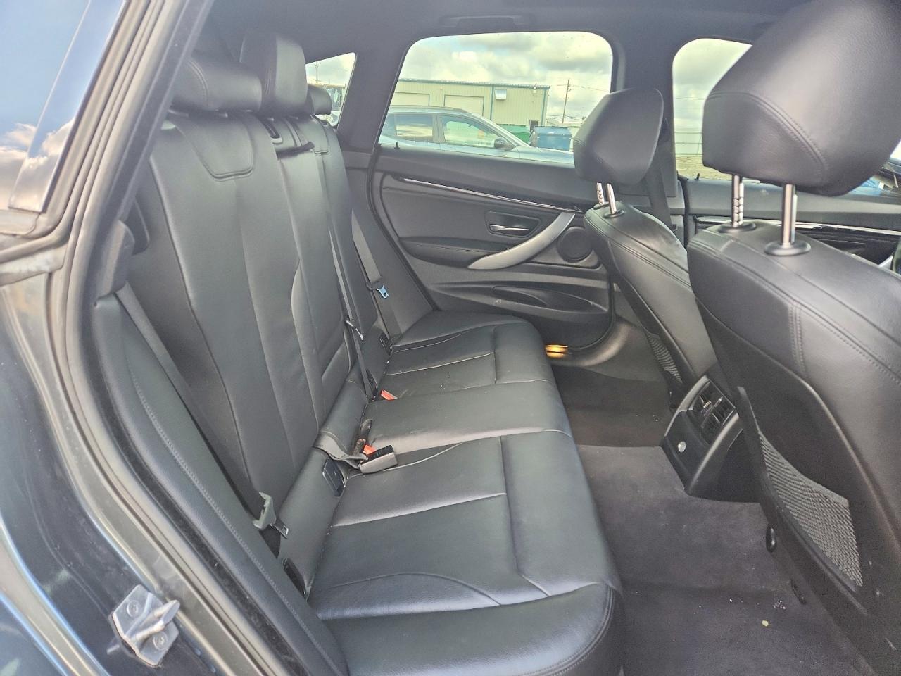 BMW 328 I 2015