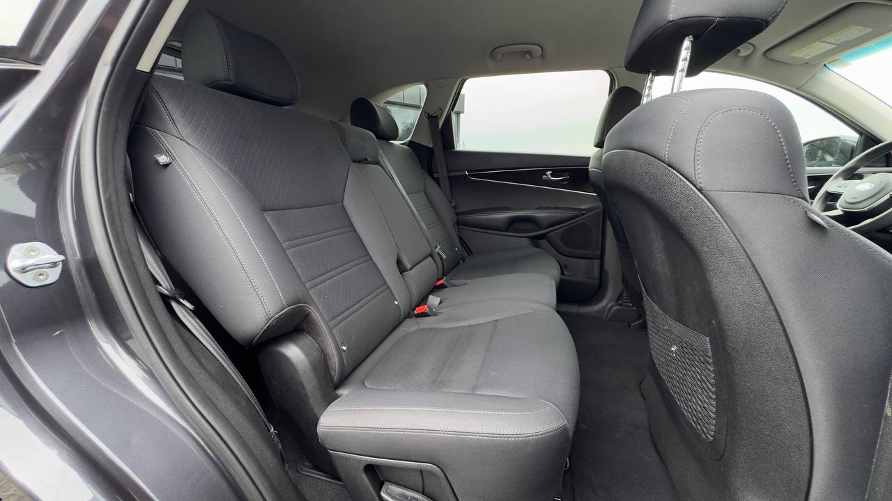 KIA SORENTO LX 2018