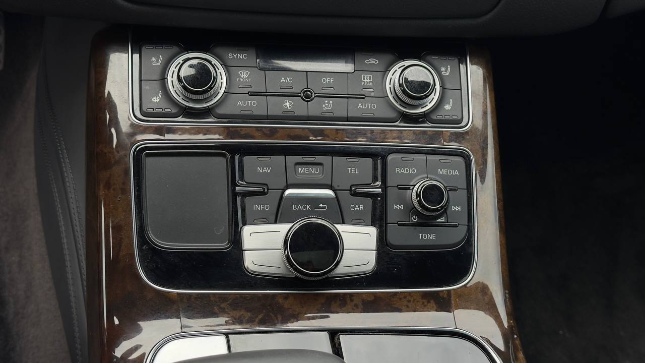 AUDI A8 L QUATTRO 2014