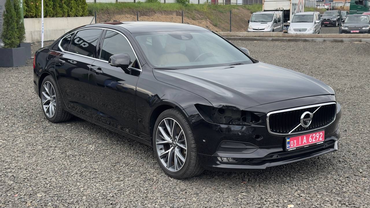 VOLVO S90 T5 MOMENTUM 2017