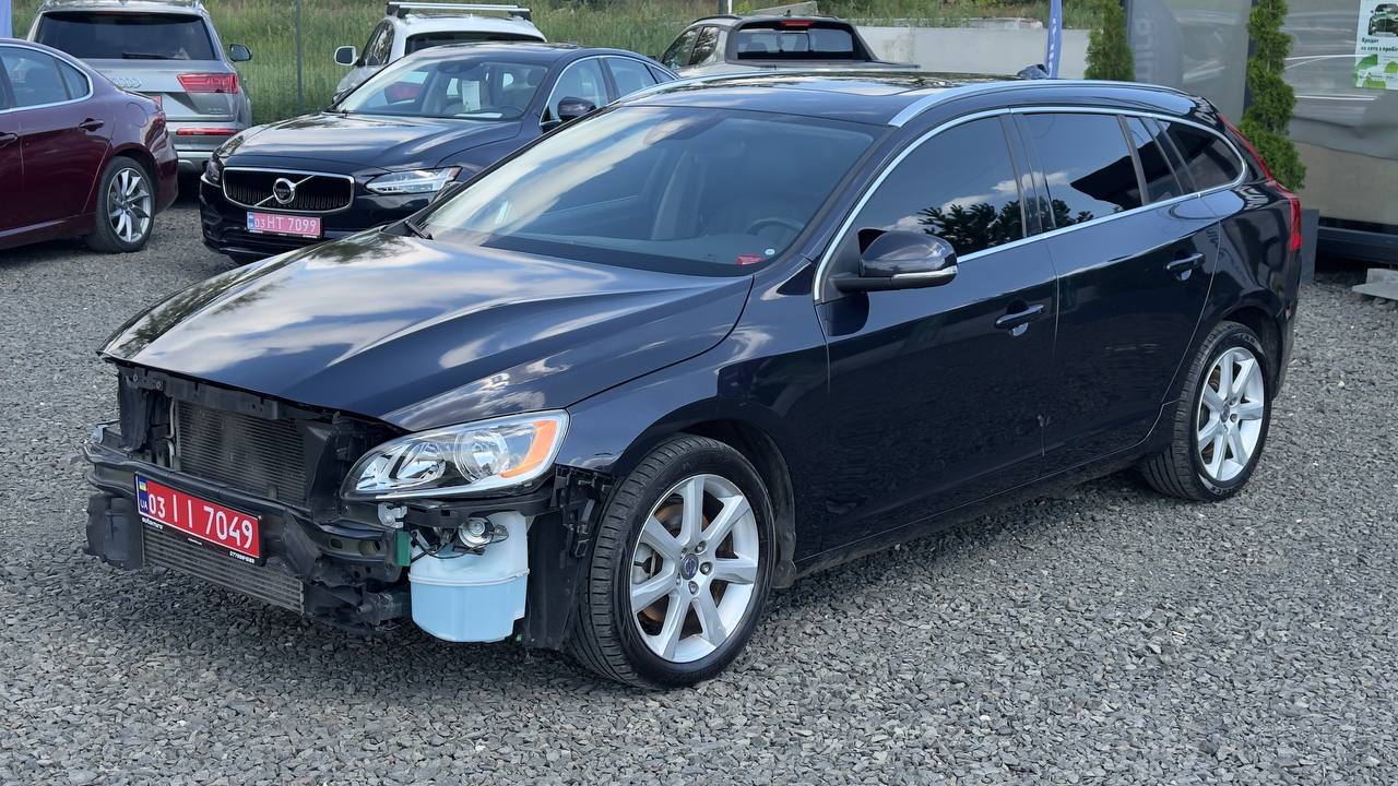 VOLVO V60 T5 PREMIER 2015