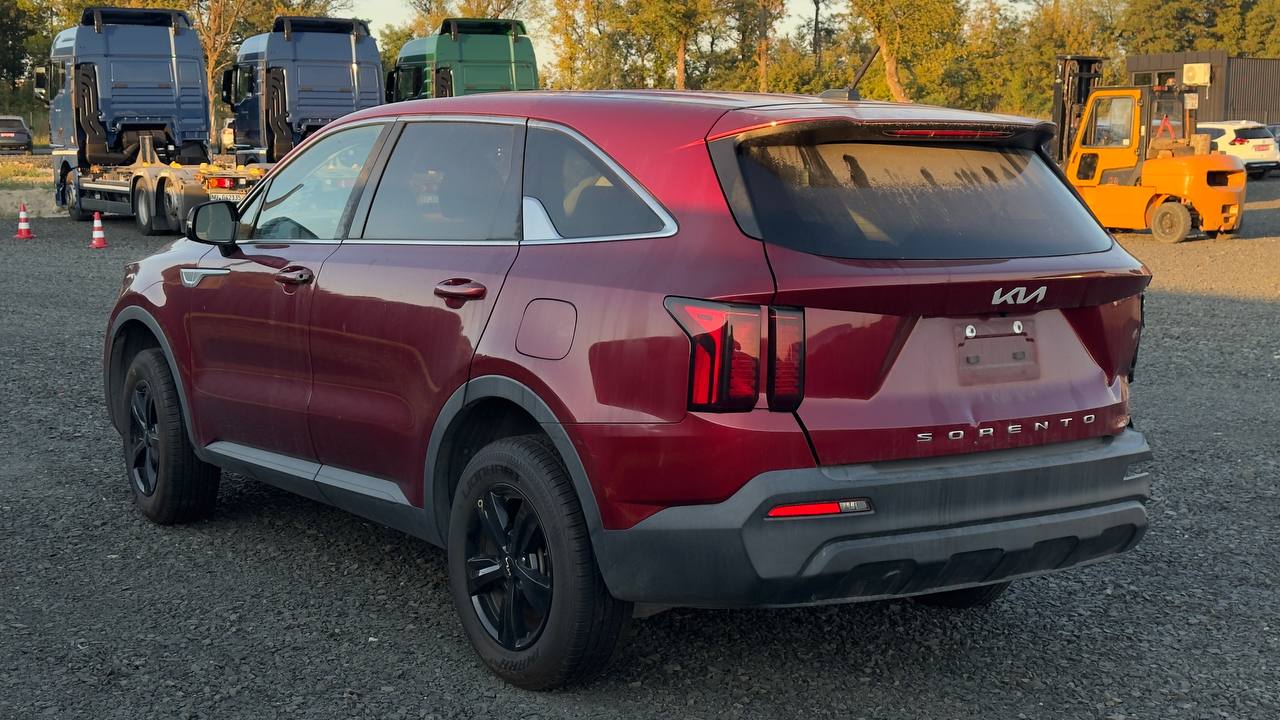 KIA SORENTO LX 2021
