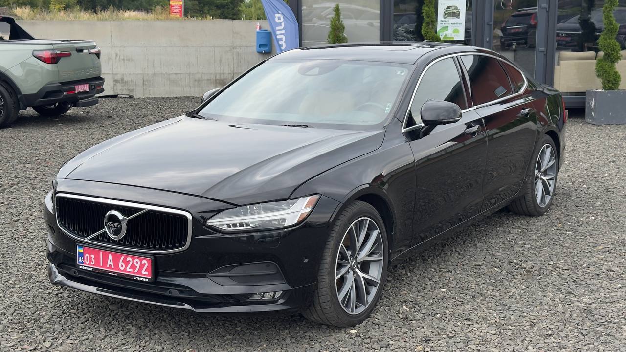 VOLVO S90 T5 MOMENTUM 2017
