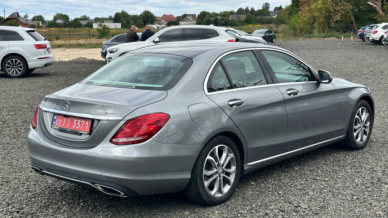 MERCEDES-BENZ C 300 4MATIC 2015