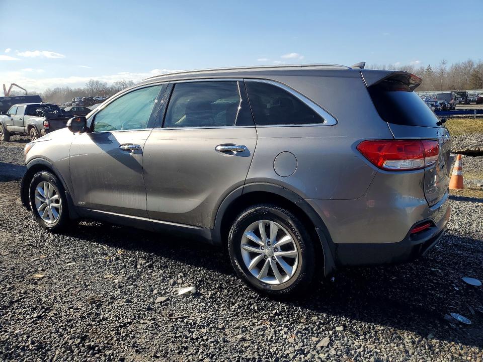 KIA SORENTO LX 2016