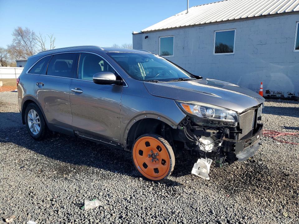 KIA SORENTO LX 2016