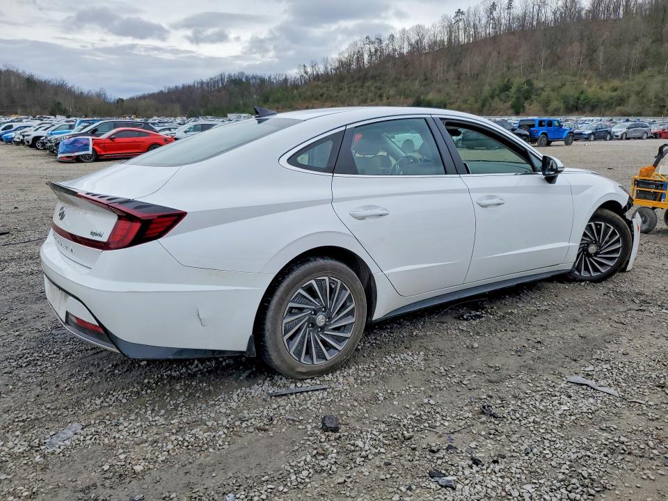 HYUNDAI SONATA HYBRID SEL 2023
