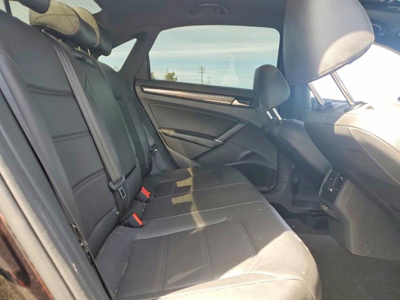VOLKSWAGEN PASSAT R-LINE 2021
