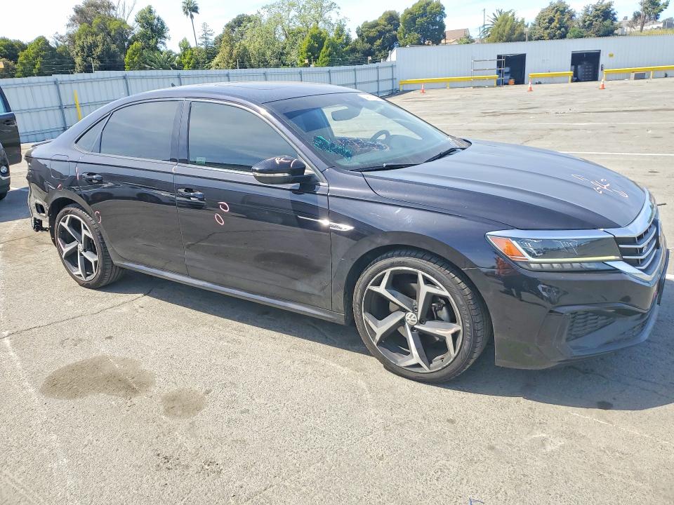 VOLKSWAGEN PASSAT R-LINE 2021