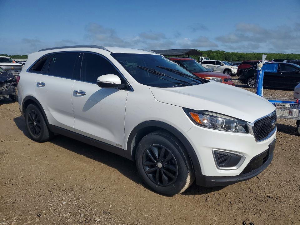 KIA SORENTO LX 2016