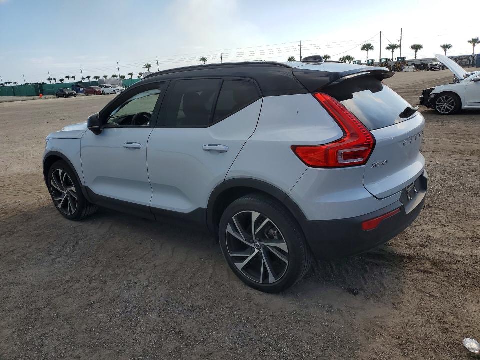 VOLVO XC40 T5 R-DESIGN 2021