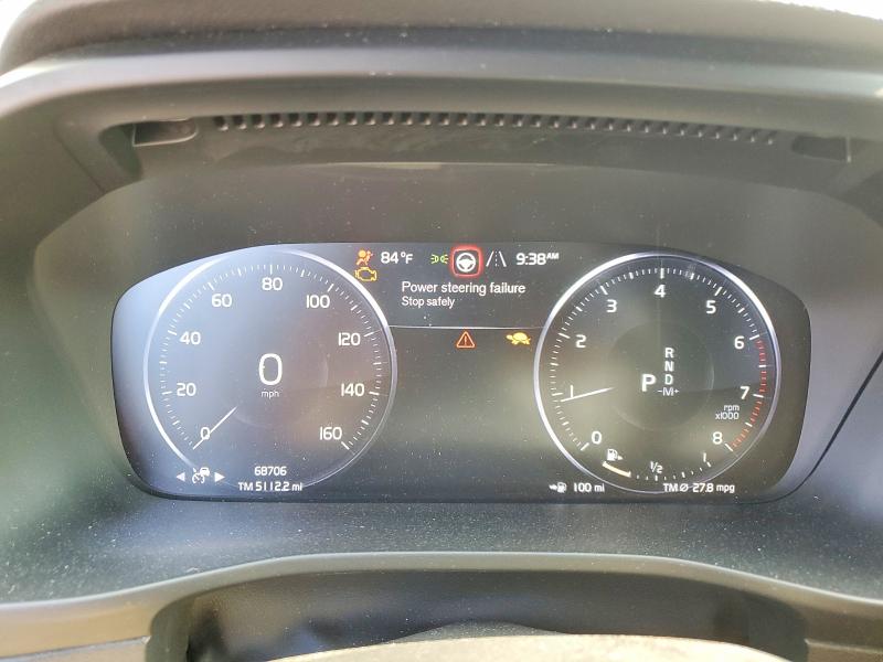 VOLVO XC40 T5 R-DESIGN 2021