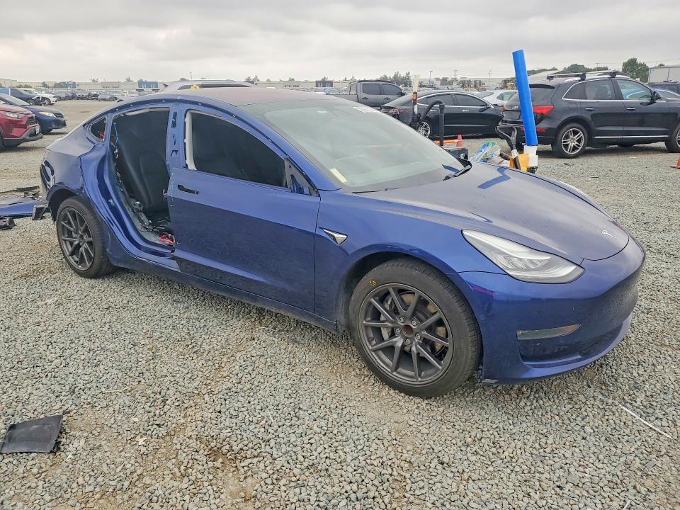 TESLA MODEL 3 2018