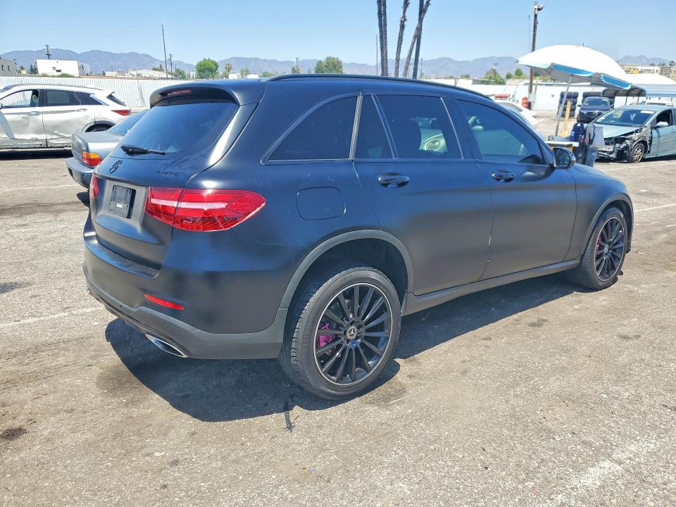 MERCEDES-BENZ GLC 300 AMG 2017