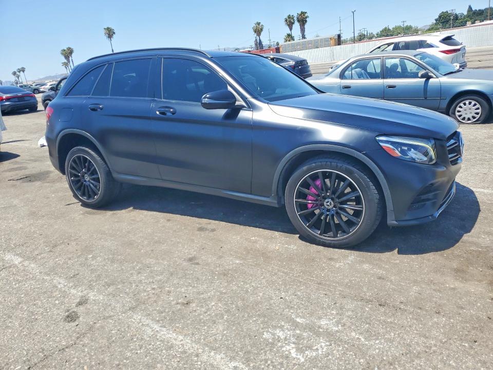MERCEDES-BENZ GLC 300 AMG 2017
