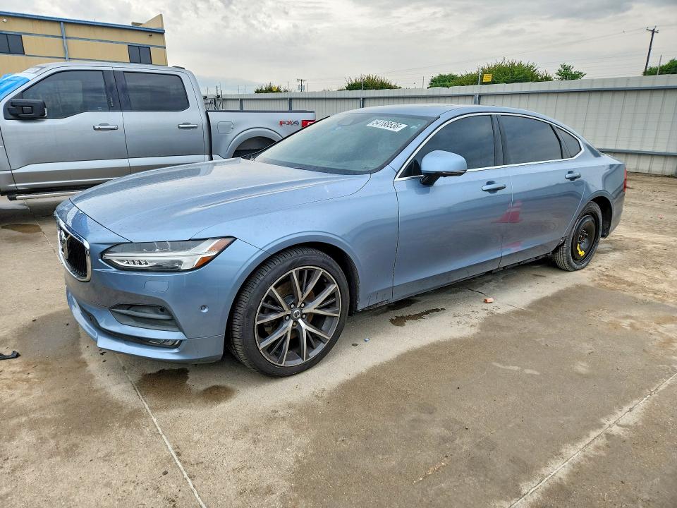 VOLVO S90 T5 MOMENTUM 2017