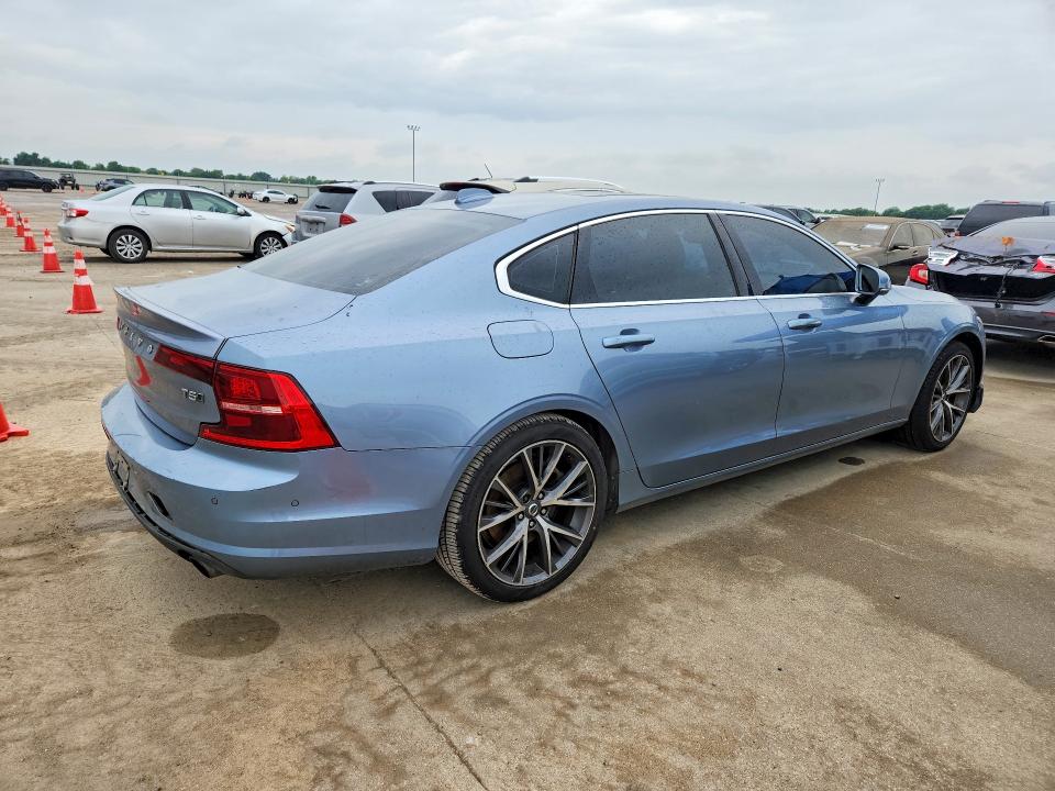 VOLVO S90 T5 MOMENTUM 2017