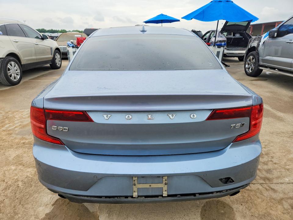 VOLVO S90 T5 MOMENTUM 2017