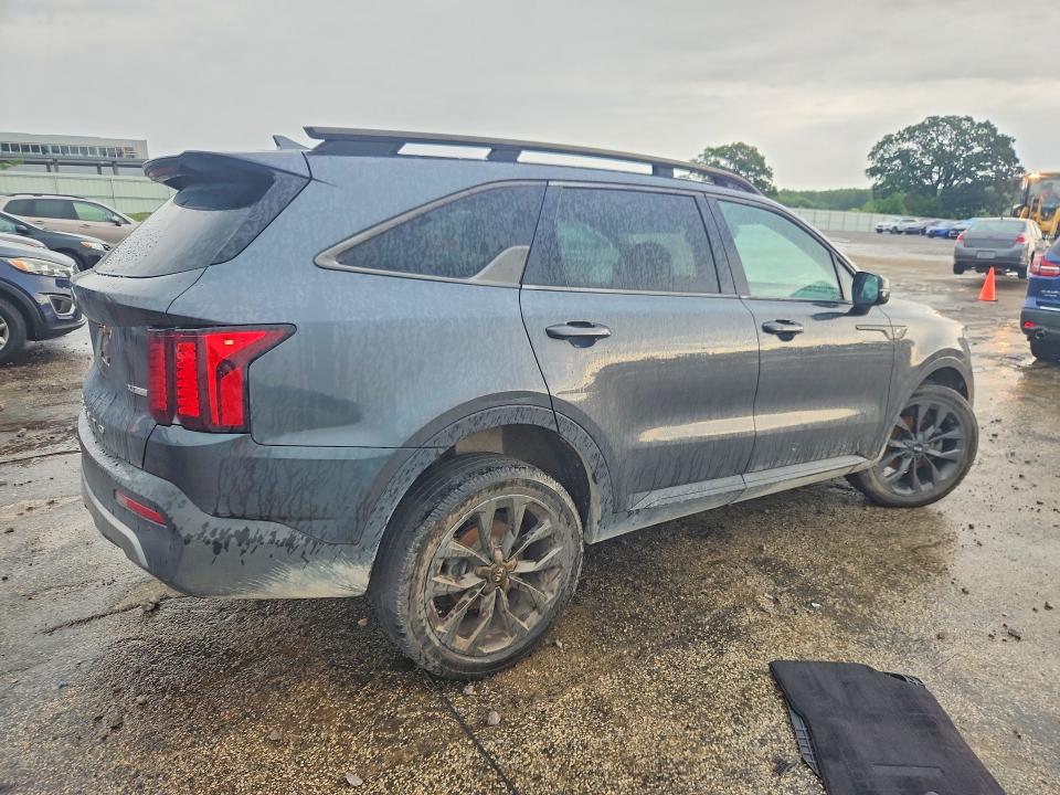 KIA SORENTO EX 2021