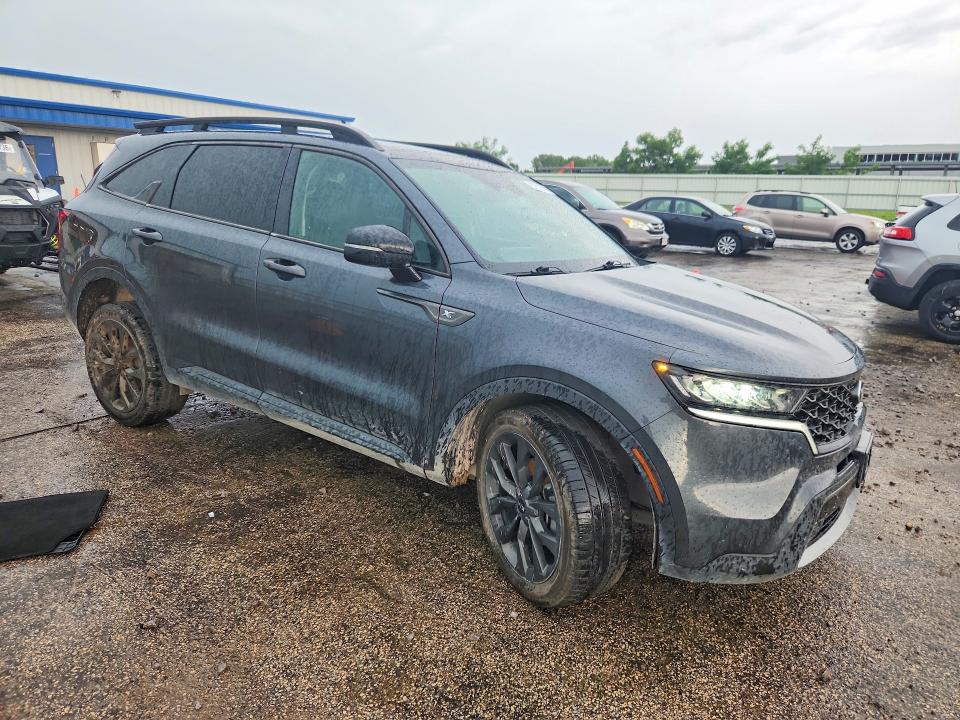 KIA SORENTO EX 2021