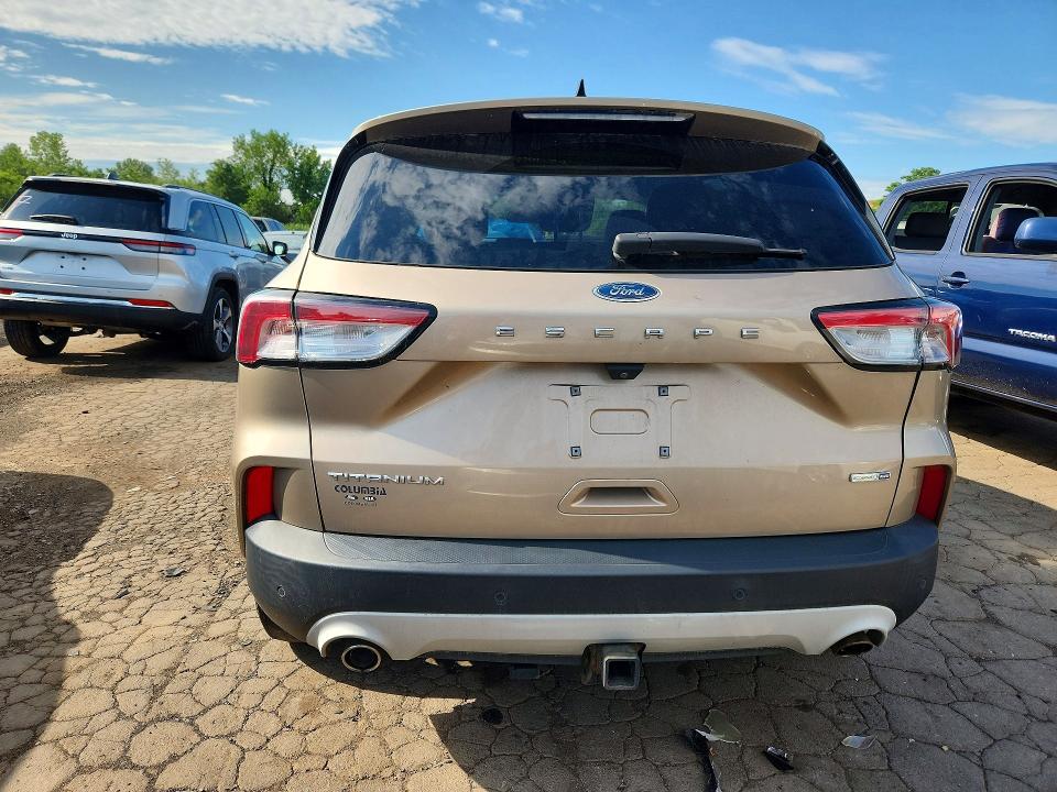 FORD ESCAPE TITANIUM 2019