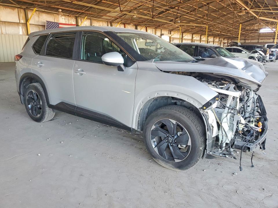 NISSAN ROGUE SV 2024