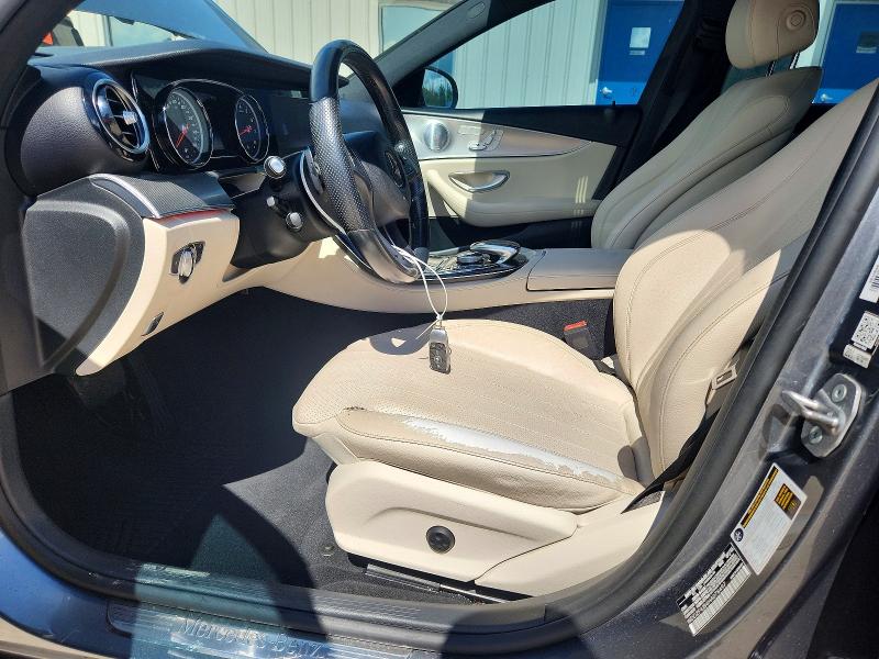 MERCEDES-BENZ E 300 2016