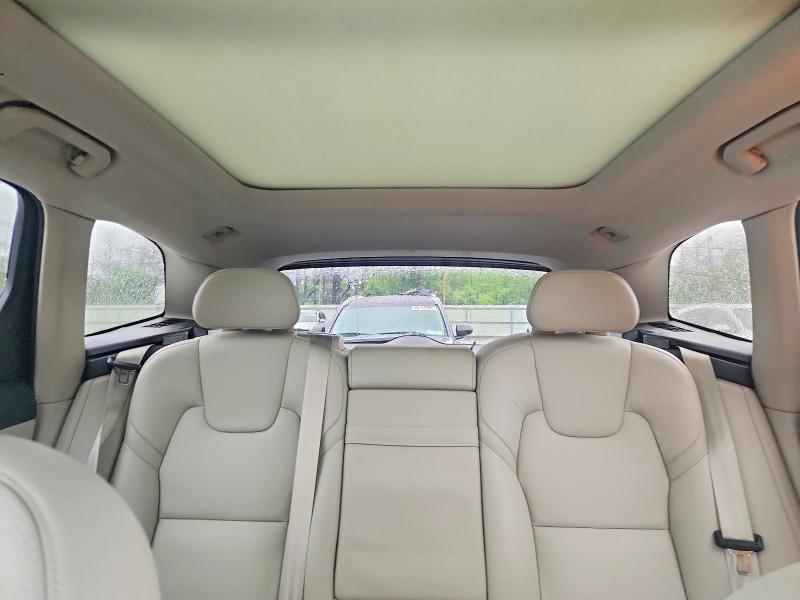 VOLVO XC60 T5 MOMENTUM 2018