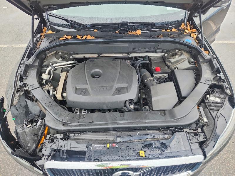 VOLVO XC60 T5 MOMENTUM 2018