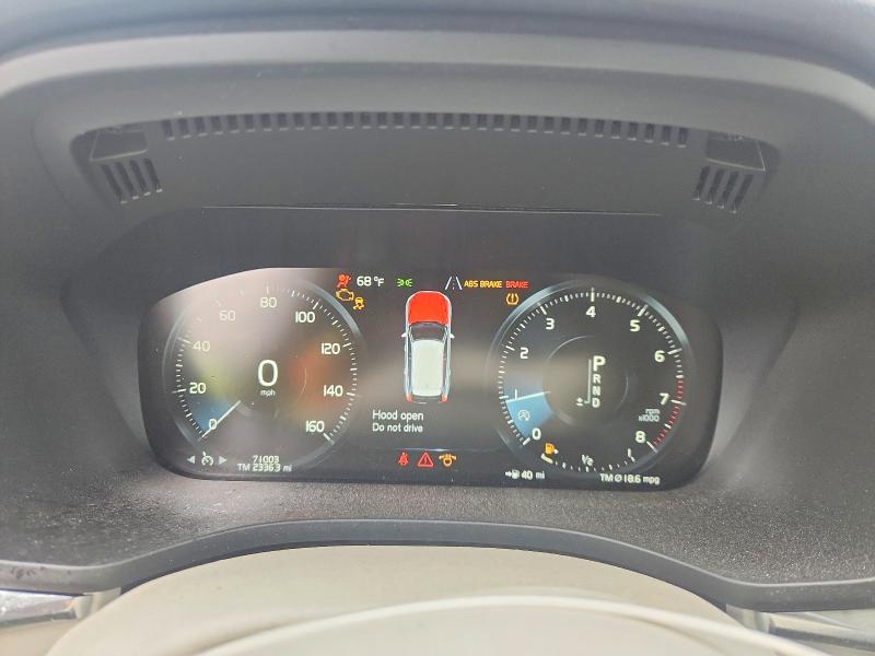 VOLVO XC60 T5 MOMENTUM 2018