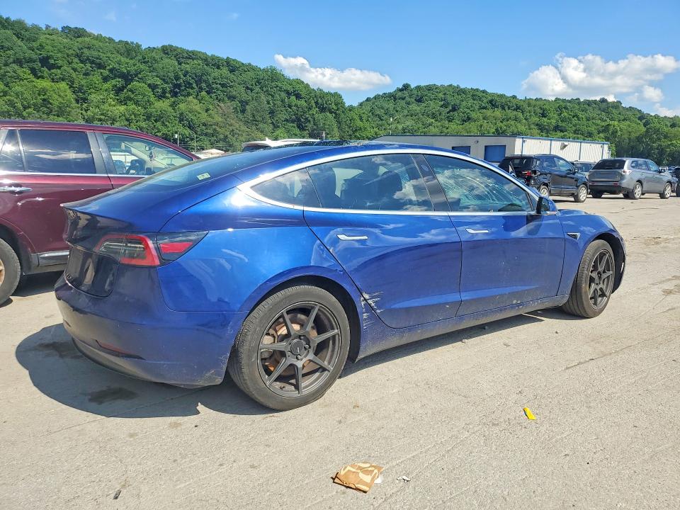 TESLA MODEL 3 2018