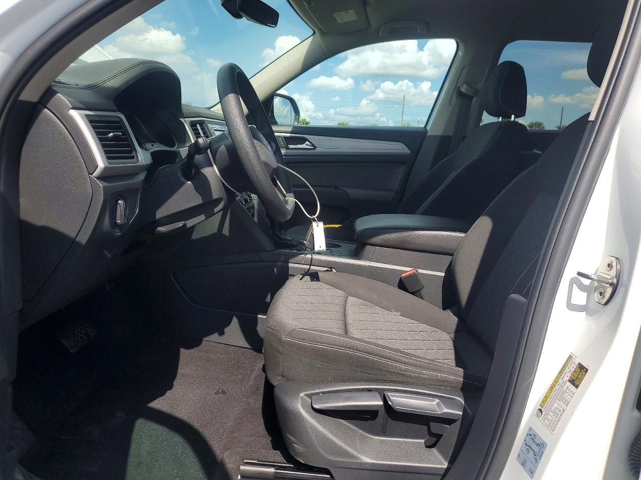 VOLKSWAGEN ATLAS CROSS SPORT S