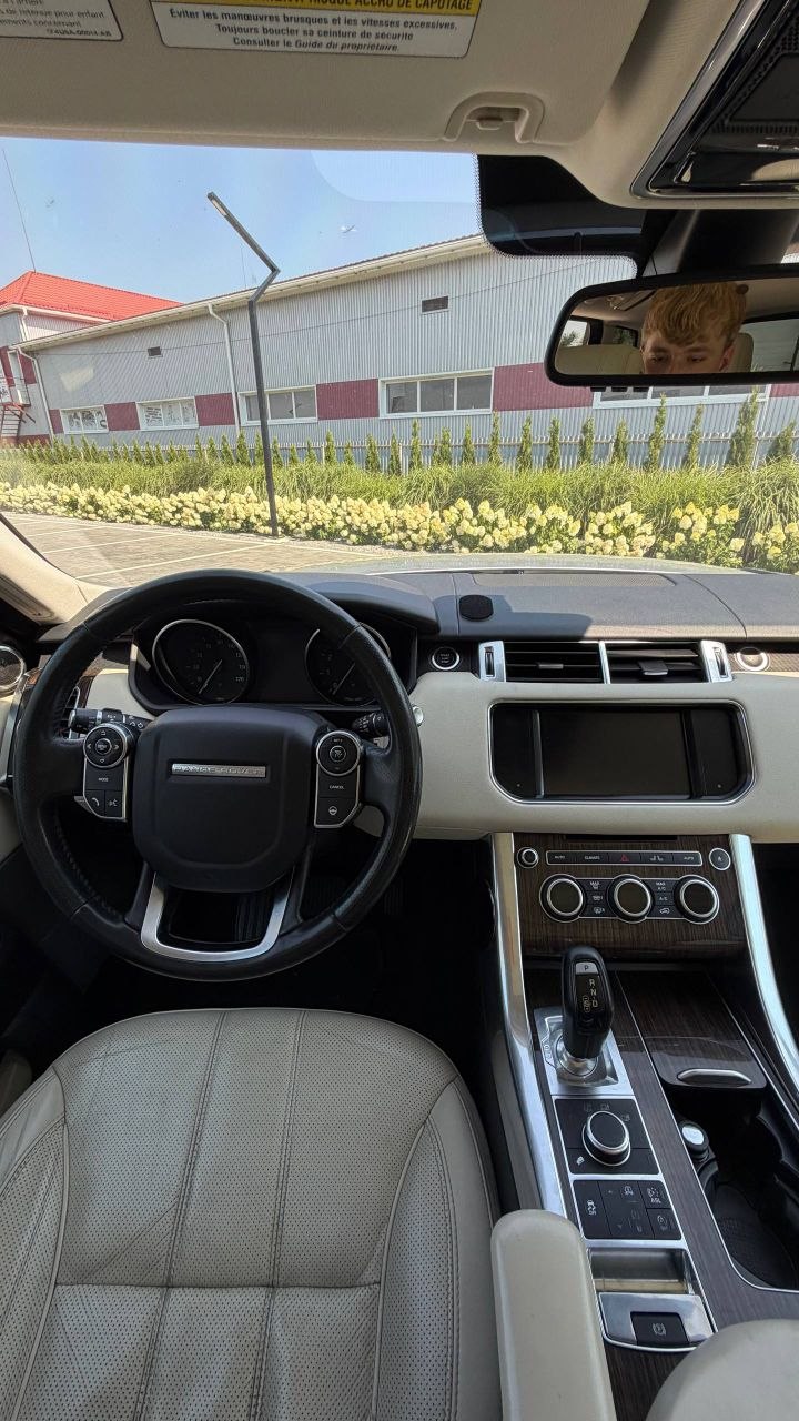 Land Rover Range Rover HSE 2016