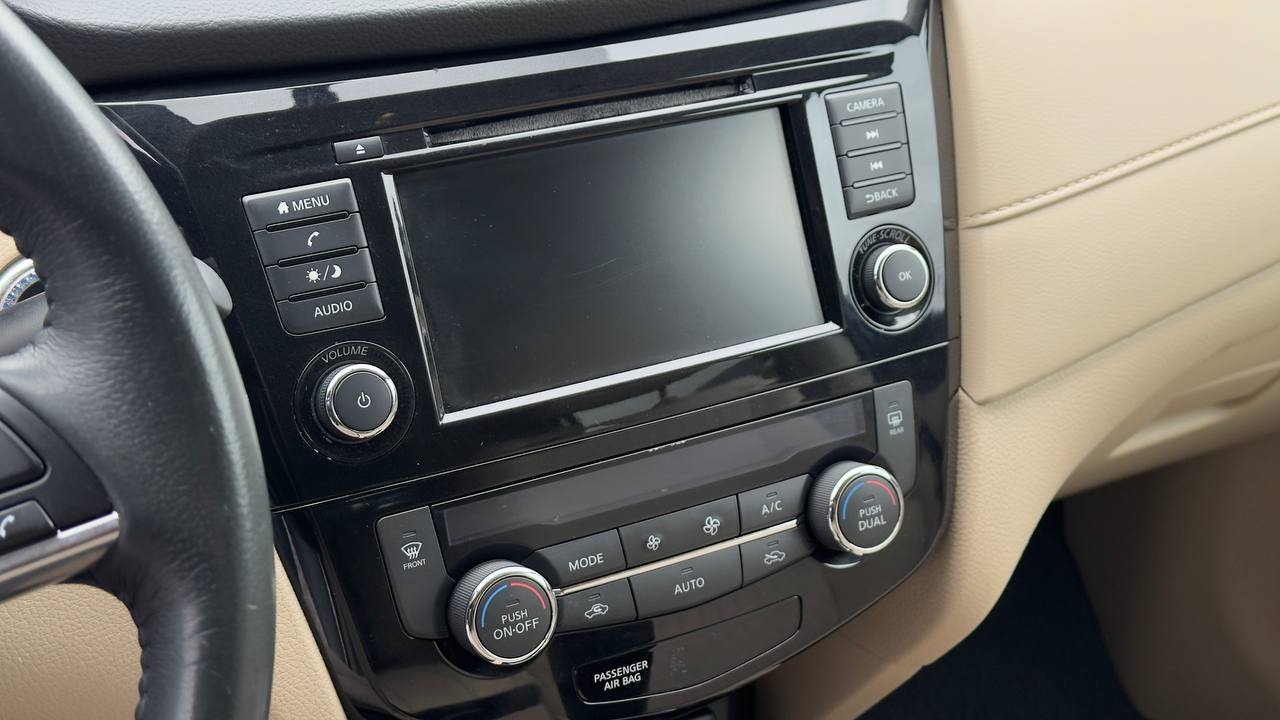 NISSAN ROGUE SV 2017