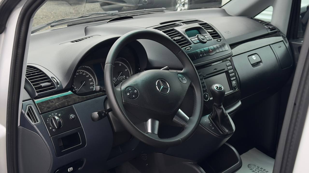 MERCEDES-BENZ VIANO EXTRA LONG 2012