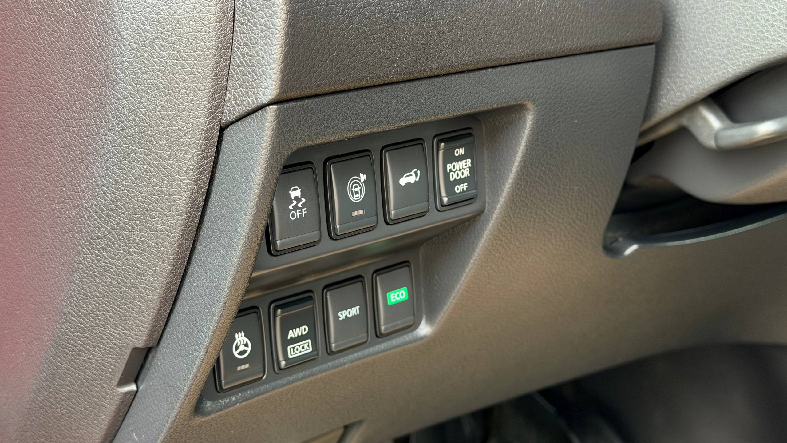 NISSAN ROGUE SV 2016