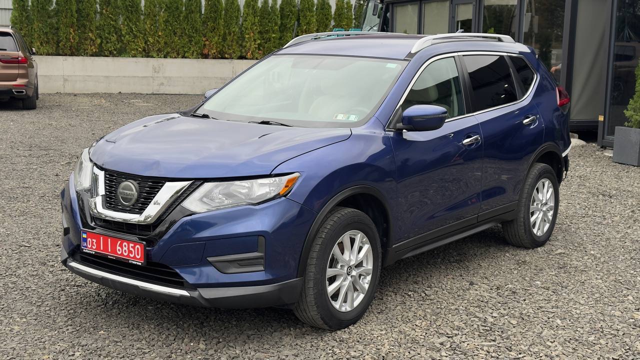 NISSAN ROGUE SV 2017