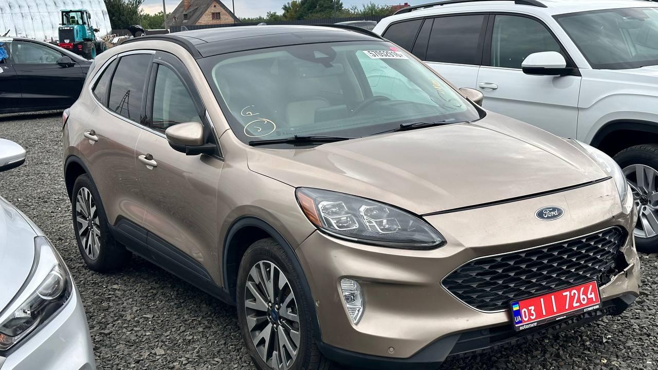 FORD ESCAPE TITANIUM 2019