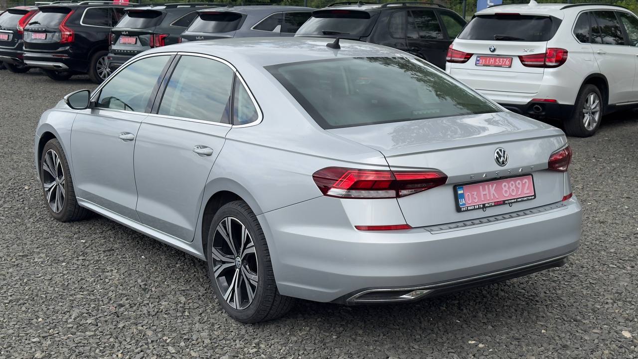 VOLKSWAGEN PASSAT SE 2020