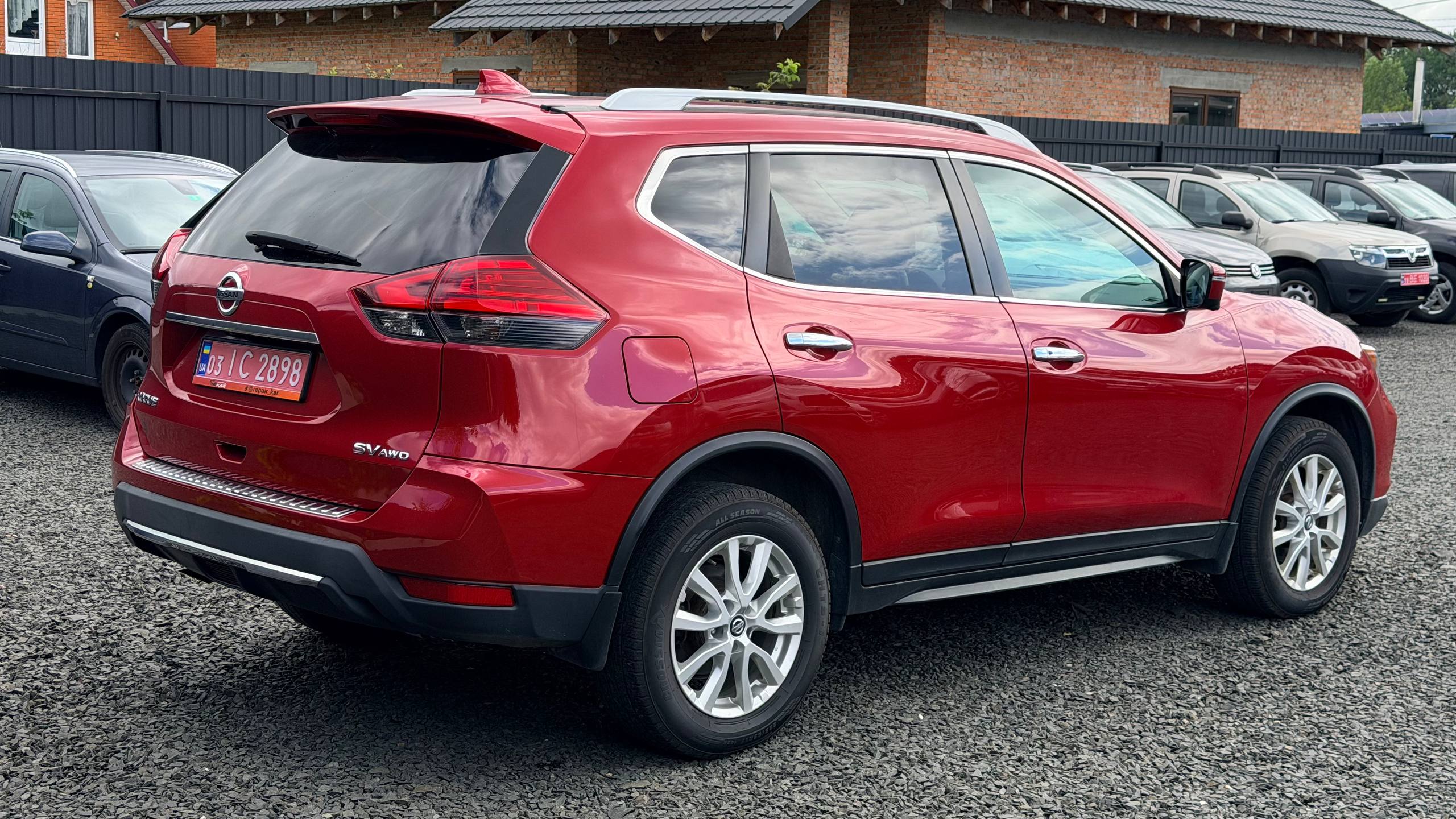 NISSAN ROGUE SV 2016