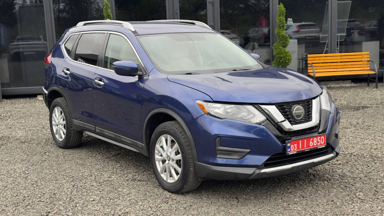 NISSAN ROGUE SV 2017