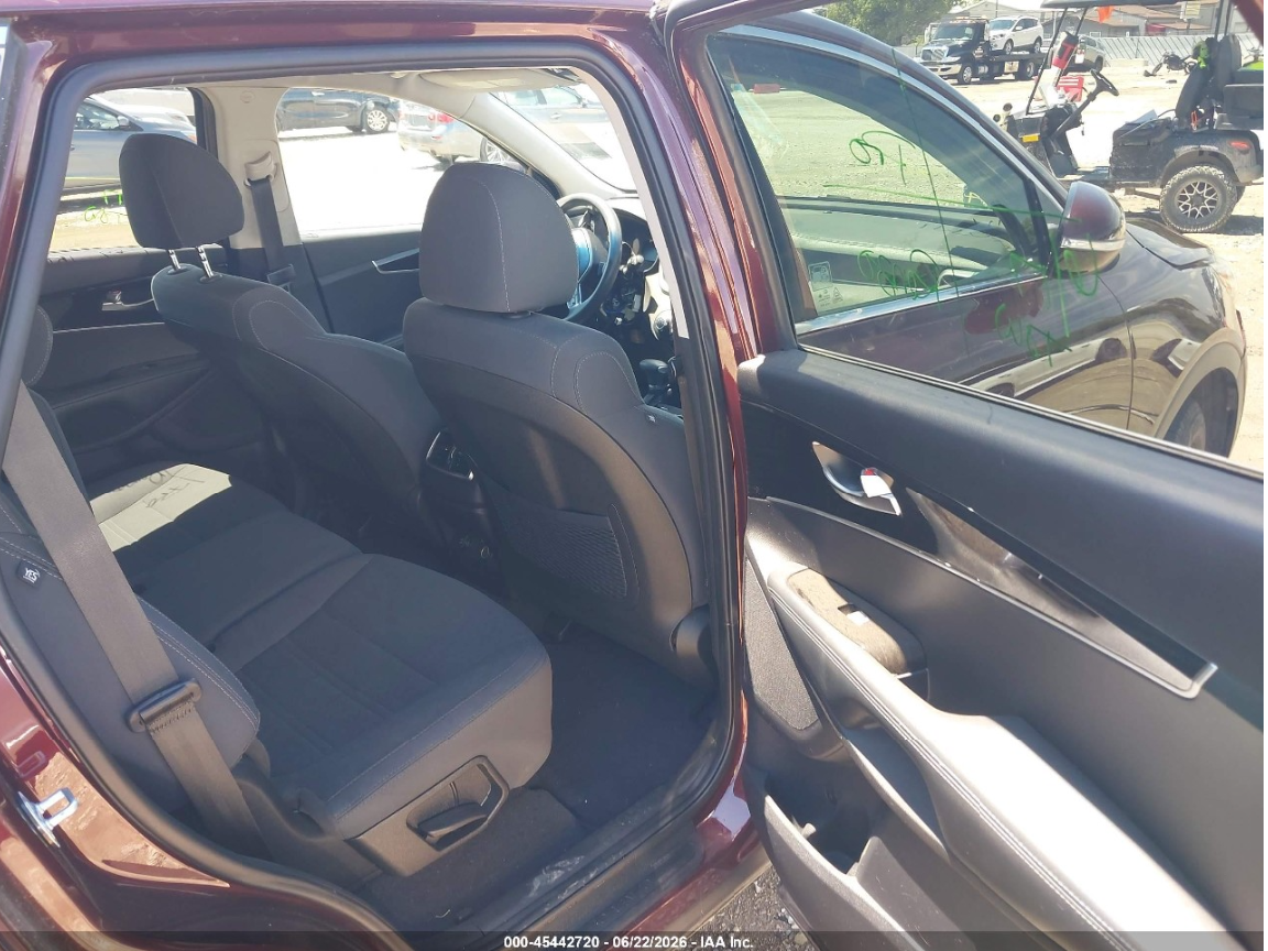 KIA SORENTO LX 2018
