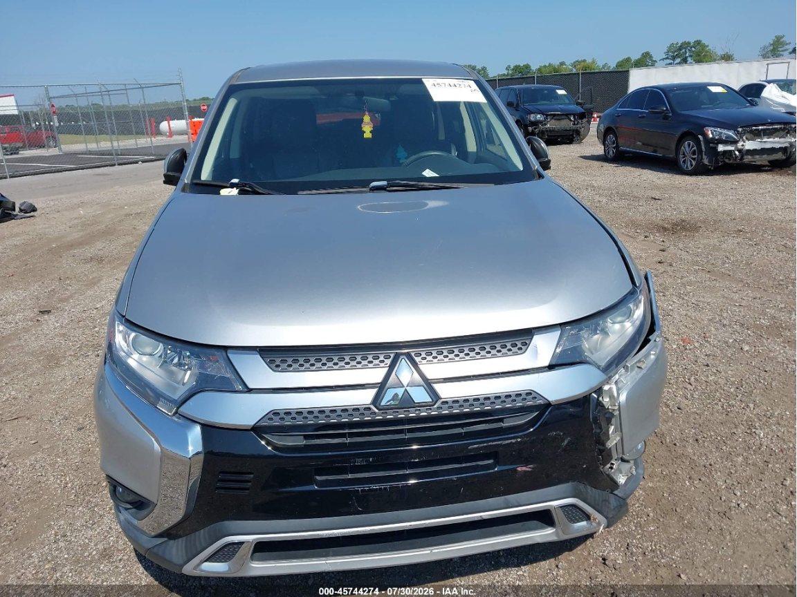 MITSUBISHI OUTLANDER SE 2018