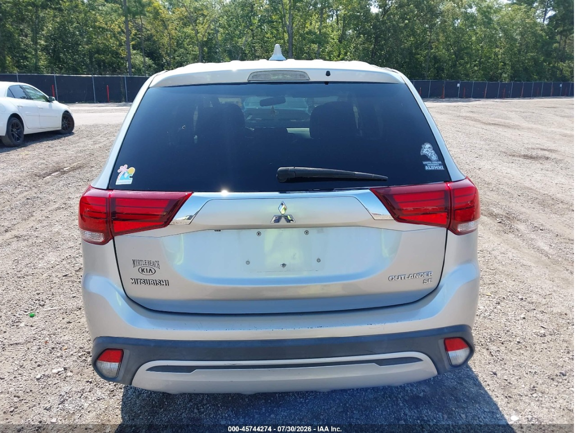 MITSUBISHI OUTLANDER SE 2018